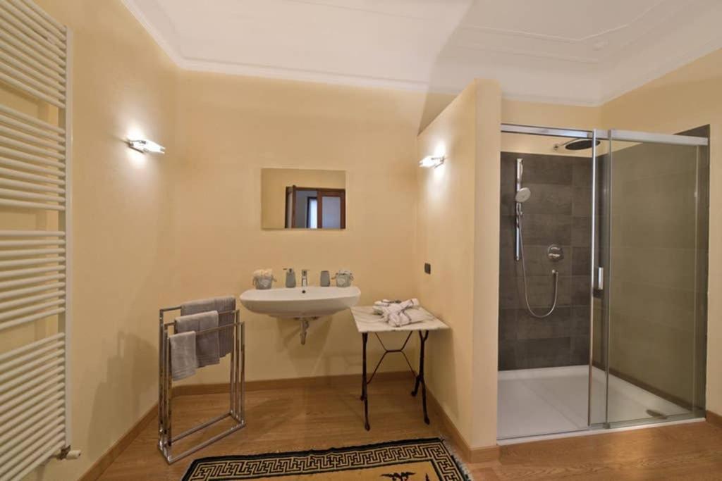 C-Rooms, Residenza Correggio Parma Exterior photo